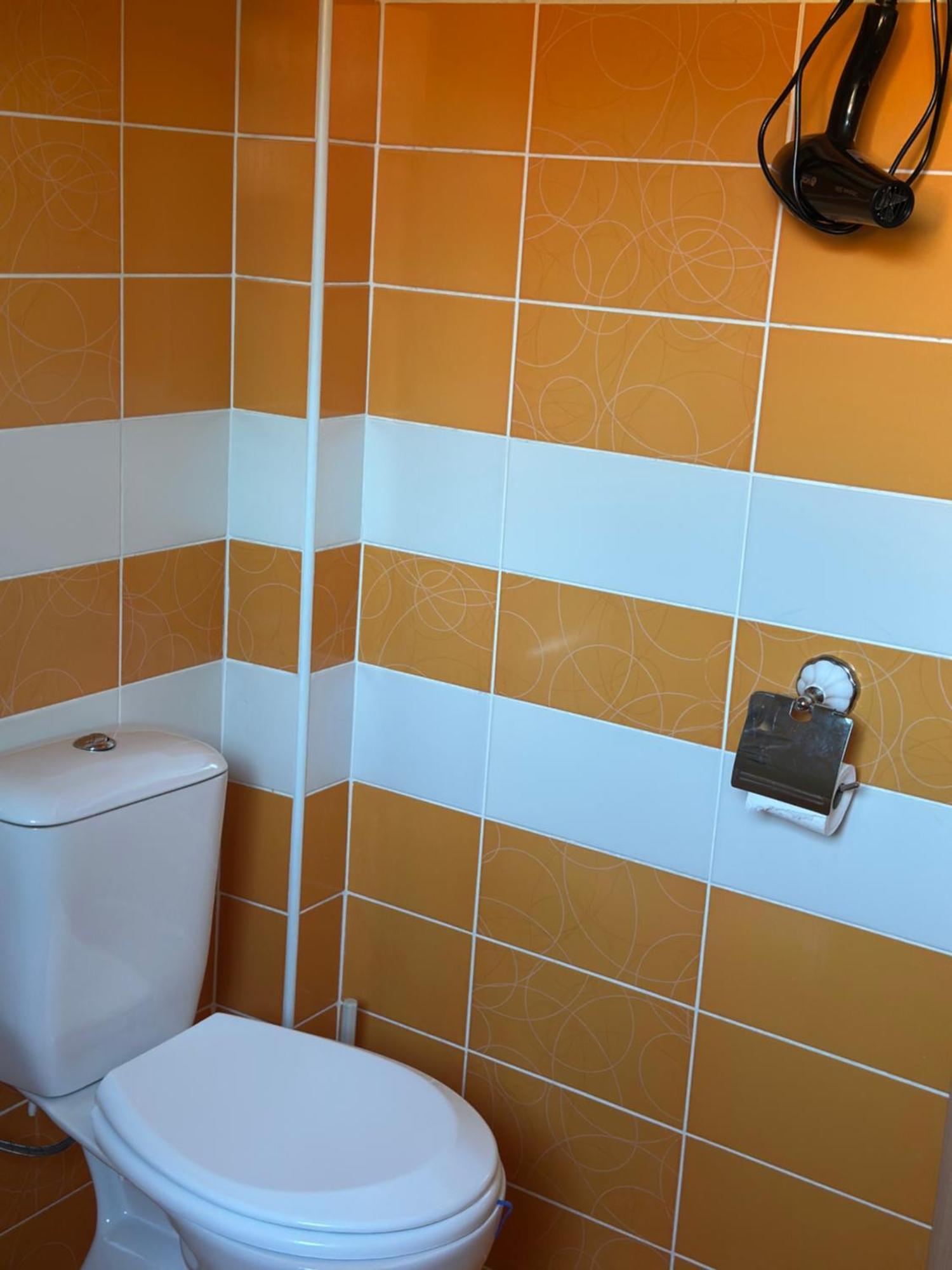 Lilyy Appartement Leskovac  Buitenkant foto