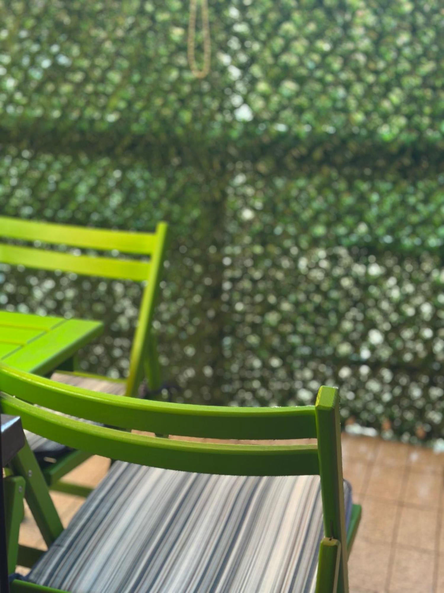 Lilyy Appartement Leskovac  Buitenkant foto