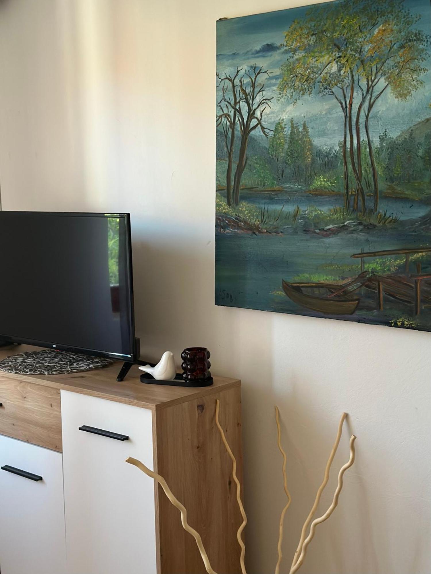 Lilyy Appartement Leskovac  Buitenkant foto