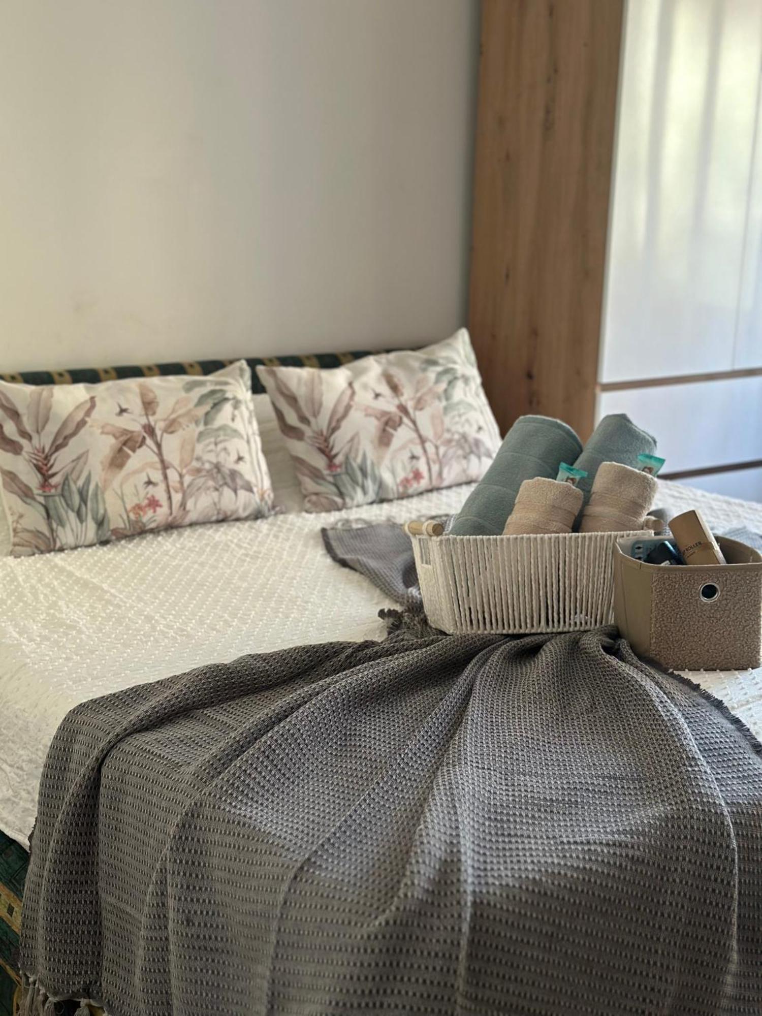 Lilyy Appartement Leskovac  Buitenkant foto